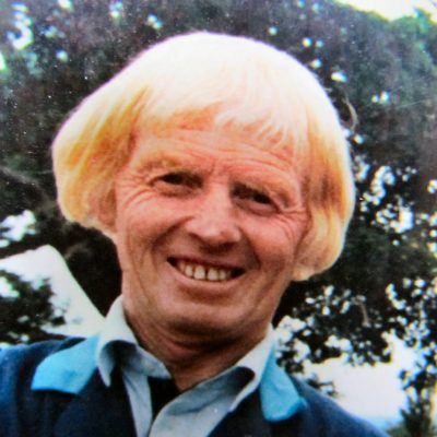 Dennis 1