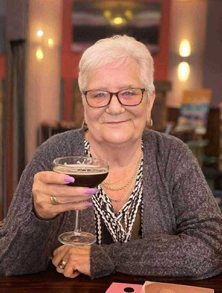 Young lynda fb notice pic