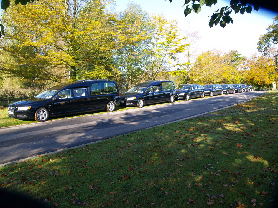 Funeral Vehicles Cars, Hearse, Limousines, Swindon Hillier Funeral