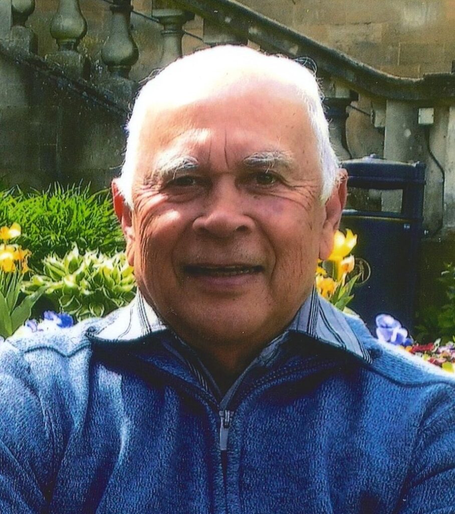 Oos front & hold pic