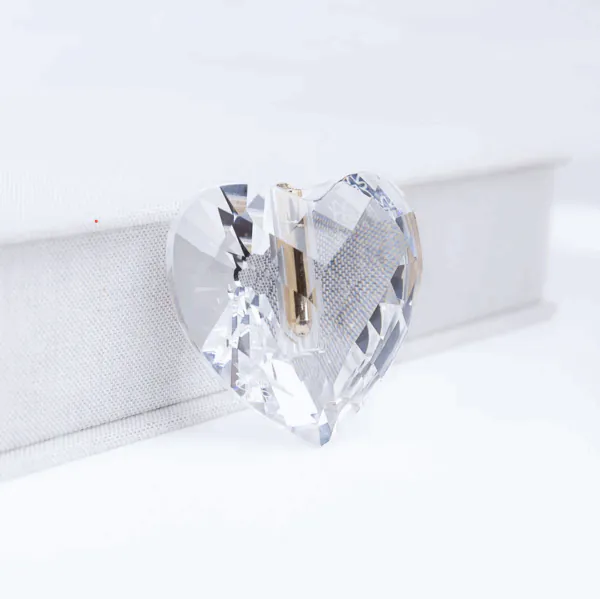 Crystal memorial gold
